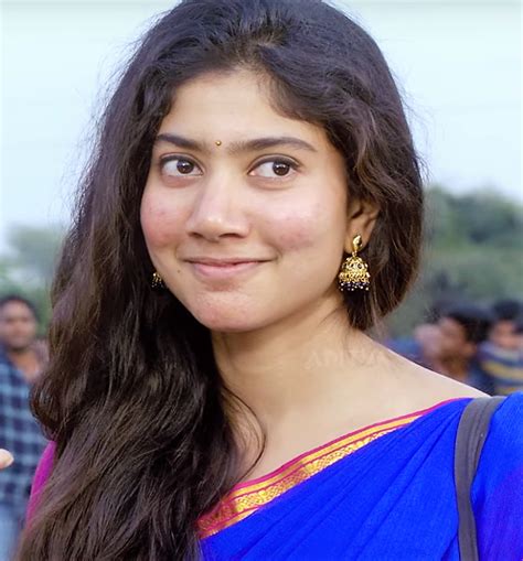 Sai Pallavi Hot Latest HQ Pics Photos In Short Cloths