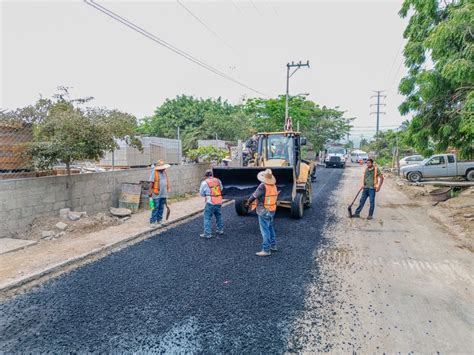 Siguen los trabajos de pavimentación de la calle Ignacio Altamirano en