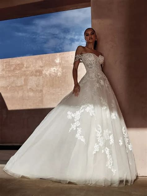 Pronovias Gerland Town And Country Bridal