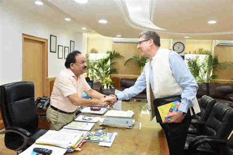 Health Minister meets WHO representative to India - Accuprec