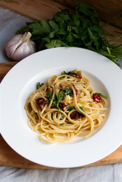 Spaghetti Mit Getrockneten Tomaten Und Rucola Rezept Panama Quadrat