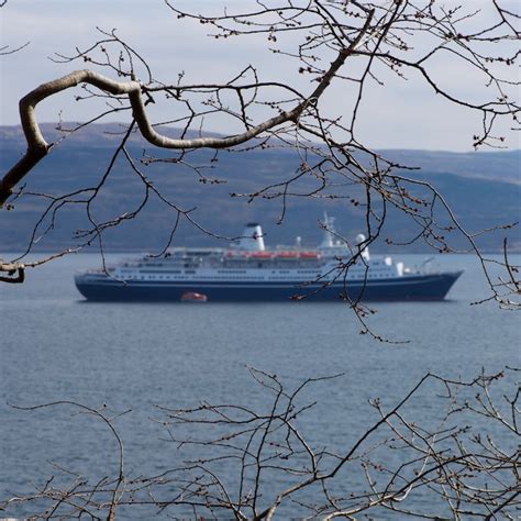 Tobermory Lighthouse Path - Treshnish Holiday Cottages