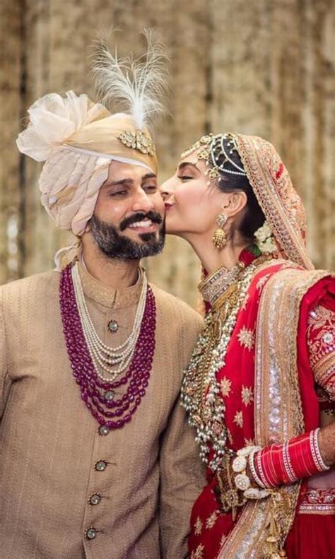 Sonam Kapoor And Anand Ahuja Share Adorable First Pictures After Wedding