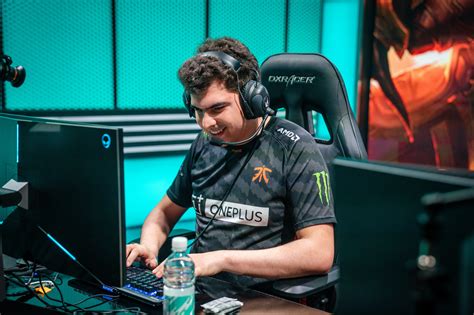 Fnatic Take Down Rogue To Lock In A Top Spot In Lec Spring Split Playoffs