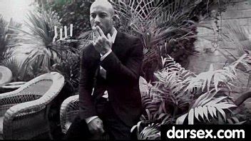 Chica magnífica chorreando coño mojado 24 XVIDEOS