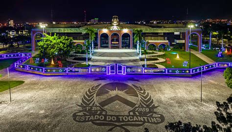 Pal Cio Araguaia Recebe Decora O E Cantatas De Natal Nas Escadarias