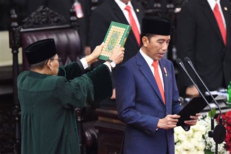 Resmi Dilantik Jokowi Optimistis Indonesia Jadi Negara Maju Di