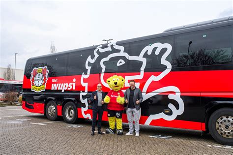 Erfolgreich Unterwegs Wupsi Reisebus Im Bayer 04 Design Leverkusen