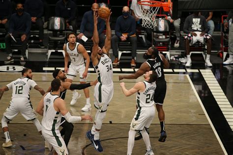 Watch Brooklyn Nets Kevin Durant And Bucks Giannis Antetokounmpo