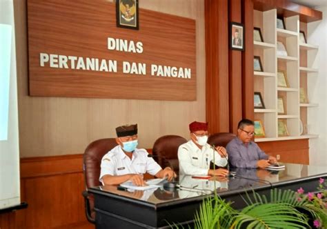 Isu Pupuk Subsidi Langka Dinas Pertanian Dan Pangan Banyuwangi Gelar