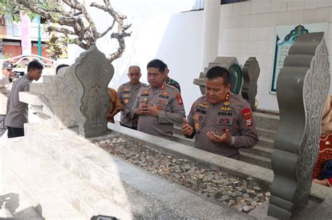 Didampingi Kapolres Pelabuhan Makassar Kapolda Sulsel Kunjungi Situs