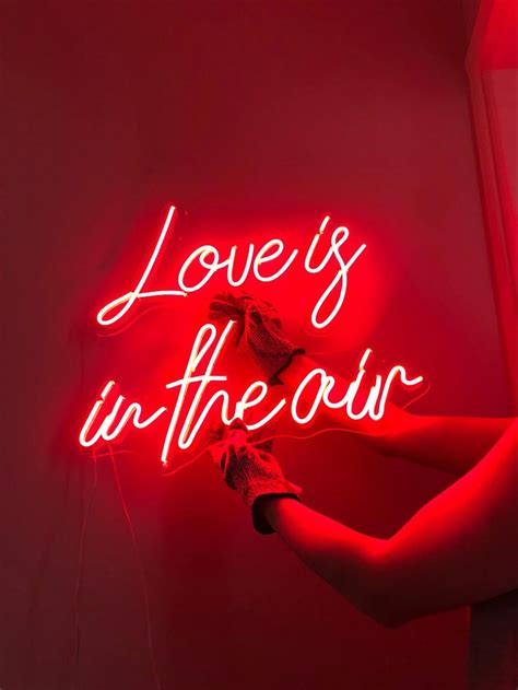 10 Creative Neon Sign Quote Ideas To Instantly Transform Any Space