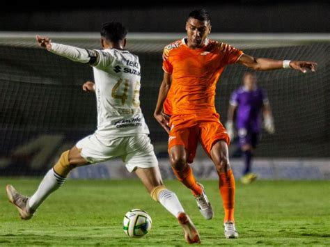 Intenso Partido Entre Pumas Tabasco Y Correcaminos Cf Correcaminos