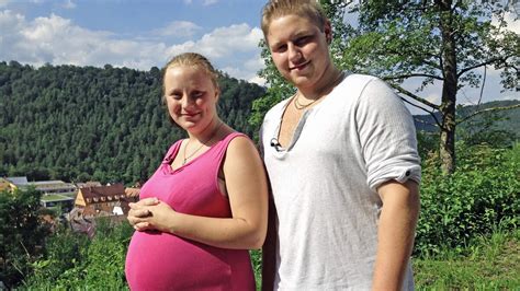 Samanta Und Sonja Teenie Mütter Wenn Kinder Kinder Kriegen Rtlzwei