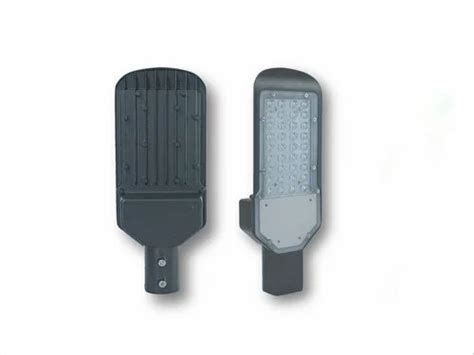 Cool White Isi W Led Street Light Lens Eco Metal At Rs Piece In