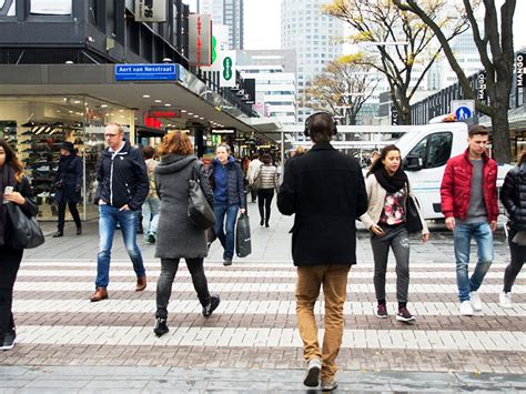 Nederlandse Bevolking Groeit Minder Hard Rotterdam Laat Lichte Groei