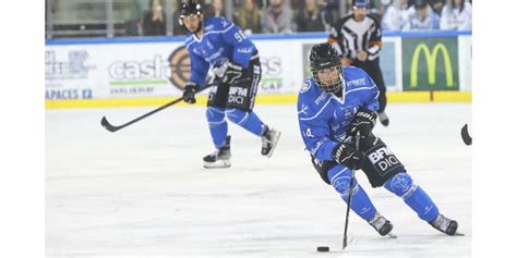 Hockey sur glace Ligue Magnus Course derrière le score expulsion