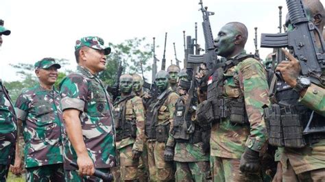 Kkb Sandera Pekerja Tower Bts Di Distrik Okbab Papua Pegunungan