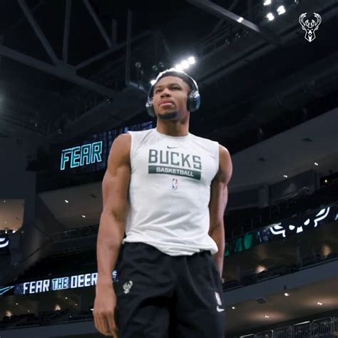 Milwaukee Bucks on Twitter: "For the 5th consecutive game, Giannis has ...