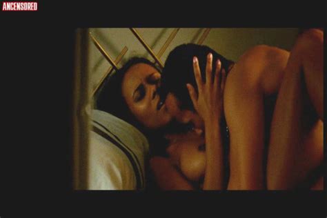 Naked Bárbara Garcia in Rosa Morena