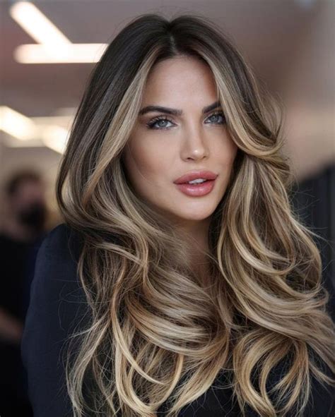 Light Brown Hair With Blonde Highlights Ideas