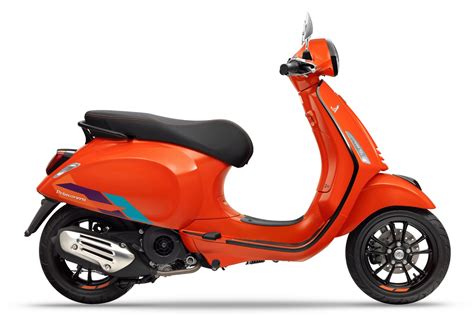 Vespa Primavera Sport 125 Price Consumption Colors