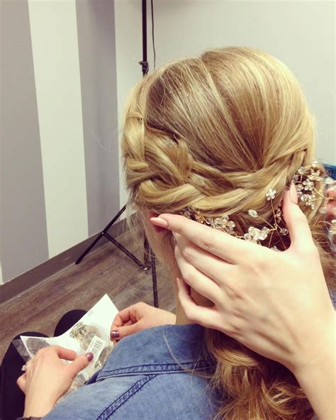 Kelly Perfecting A Boho Style With The Most Gorgeous Headpiece We