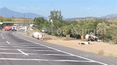 Un Muerto Tras Volcadura De Pipa En Autopista Tepic Guadalajara El