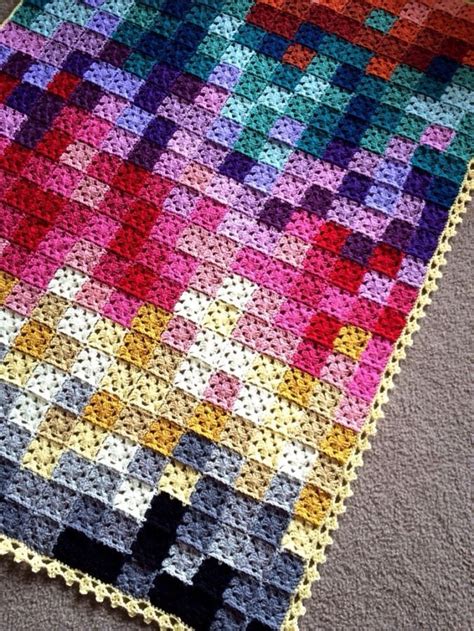 Amazing Pixelated Granny Squares Crochet Blanket Daily Crochet