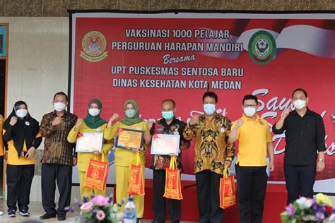 Kegiatan Vaksinasi Siswa I Perguruan Harapan Mandiri Sekolah Harapan