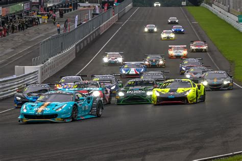 Yogibo Racing Withstands Intense Pressure To Net Maiden Gt World