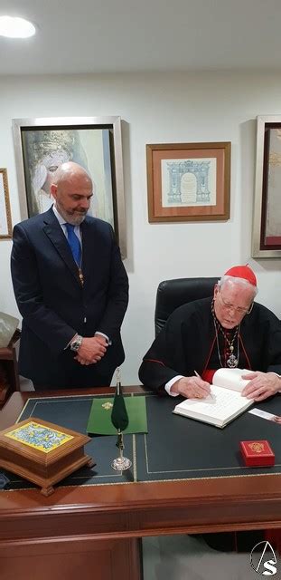 El Cardenal Fray Carlos Amigo Vallejo Recibido Como Hermano De La