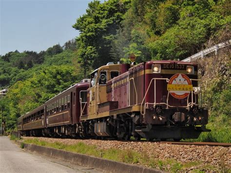 わたらせ渓谷鐵道 国鉄de10形ディーゼル機関車 トロッコわたらせ渓谷号 De10 1537 花輪駅 鉄道フォト・写真 By Fm 805d