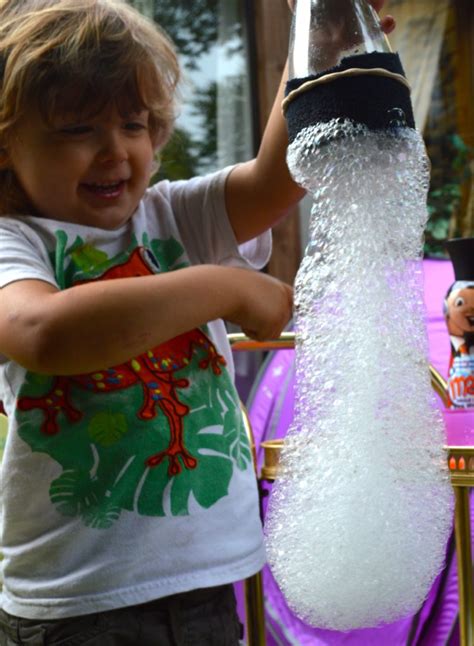 Fun and Easy Bubble Experiments for Kids - Family Days Tried And Tested