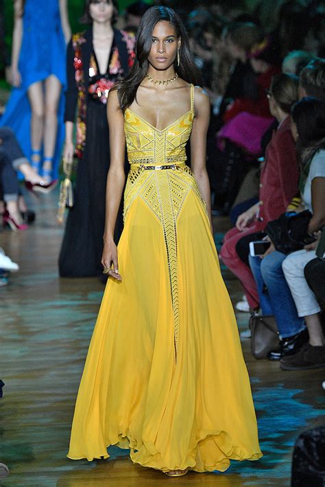 Coleção ELIE SAAB Paris Verão 2018 Foto 56 Desfiles FFW