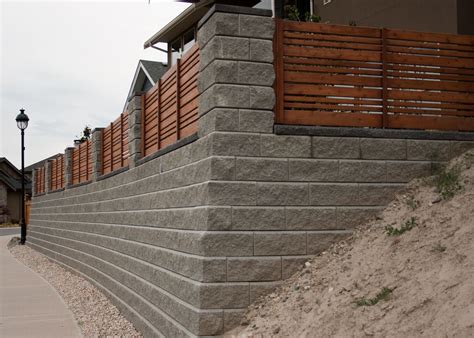 concrete block fence ideas - Filiberto Puente