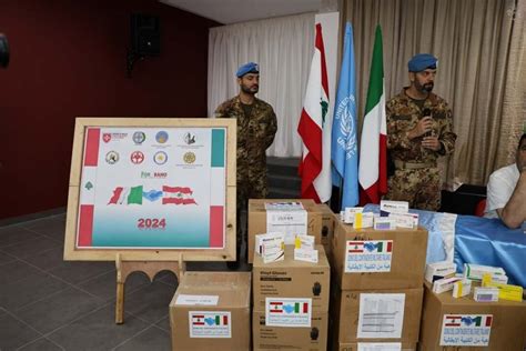 UNIFIL Caschi Blu Italiani Donano Aiuti Alla Popolazione Colpita Dagli