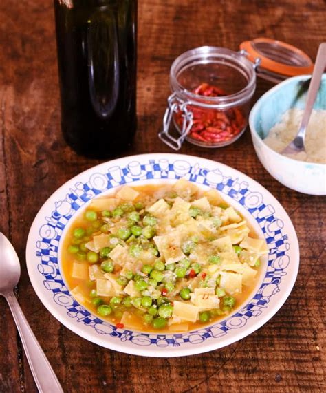 Rachel Roddys Recipe For Pasta And Peas