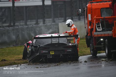 スーパーGT富士公式テストがスタート雨のなかHOPPYスープラがクラッシュ首位発進はENEOSスープラ スーパーGT