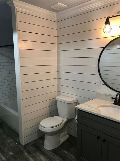 Stylish Shiplap Walls in Bathroom