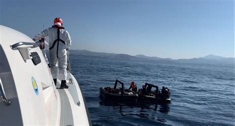 Türkiye Rescues 241 Migrants Pushed Back By Greece In April Daily Sabah