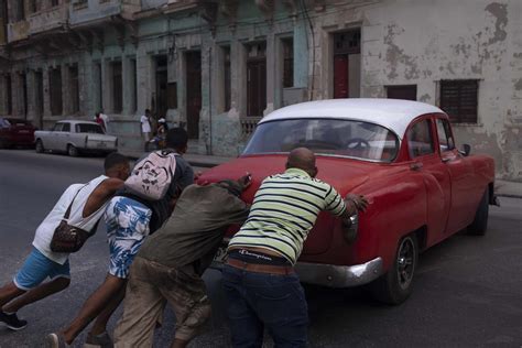 Carros En Cuba Una Carrera Sin Relevo Cuba Noticias