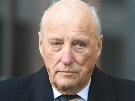 K Nig Harald Von Norwegen Wieder Im Krankenhaus