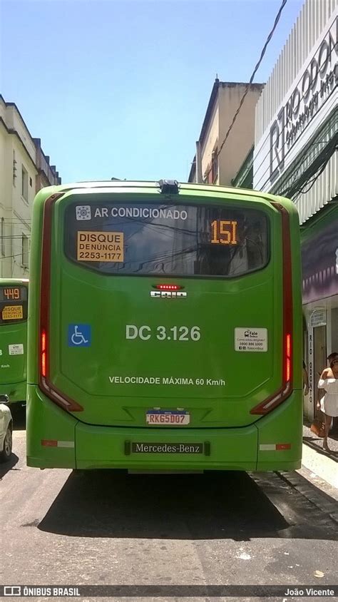 Transportes Santo Antônio DC 3 126 em Duque de Caxias por João Vicente