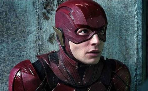 Ezra Miller Actor De The Flash Huye De La Justicia Entre Acusaciones