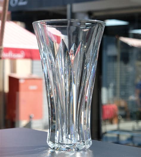 Joli vase Cristal Baccarat Pauline 1960 Galerie Maxime Marché