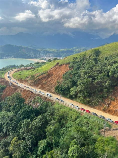 Tr Fego Na Rodovia Rio Santos Deve Ser Totalmente Liberado Antes Do