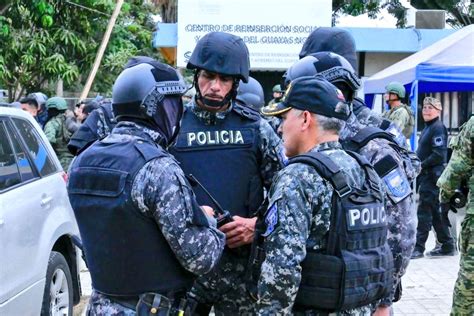 Policía Ecuador On Twitter Operativo En Centro Carcelario Ejecutamos Operativo De Control Y