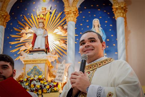 Em Aurora Na Igreja Senhor Menino Deus Mais Um Filho Torna Se