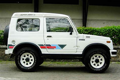 Sejarah Dan Macam Tipe Suzuki Jimny Katana Indonesia Topgir